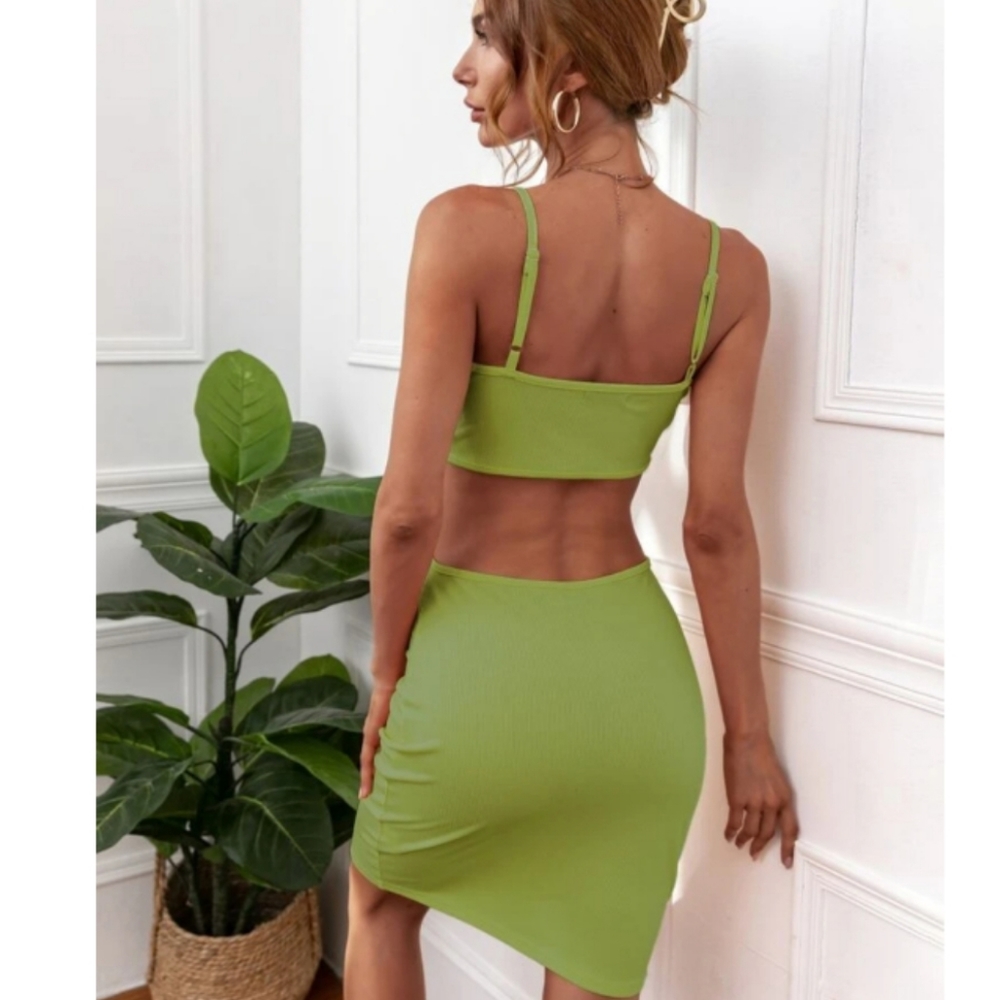 Green 💚 Ribbed Cut Out Cami BodyCon Dress - Picture 2 of 7